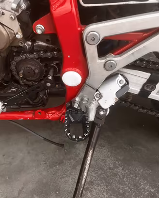 Cover cruscotto e tappi telaio africa twin rd04
