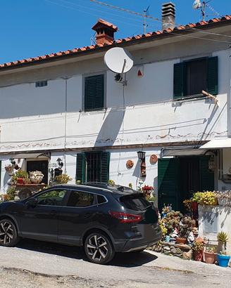 Terratetto con frutteto uliveto giardino distaccat