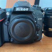 Nikone D7200 Reflex con obiettivi e borsa