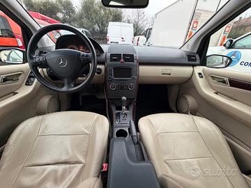 MERCEDES A 180 CDI ELEGANCE AUTOMATICO NEOPATENTAT