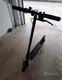 Monopattino elettrico Vivo Bike