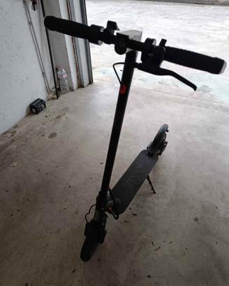 Monopattino elettrico Vivo Bike