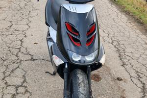 aprilia sr( di-tech)