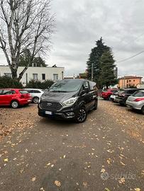 Ford Tourneo Custom Plug-in Hybrid Titanium