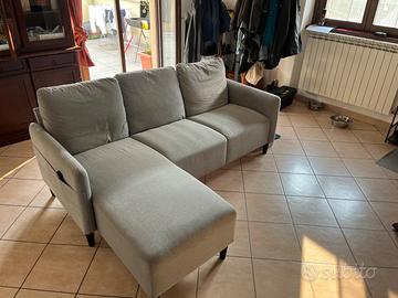 Divano Ikea 3 posti con chaise-longue