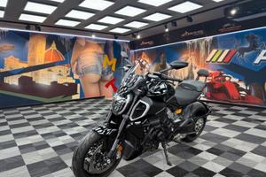 Ducati Diavel V4 (34050)