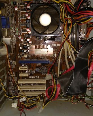 Pc fisso asus