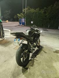 YZF-R125 