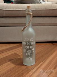 Bottiglia da tavolo in vetro a batterie