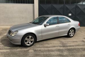 MERCEDES E 270 CDI AVANTGARDE