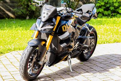 Ducati Streetfighter V4s