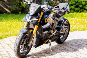 Ducati Streetfighter V4s