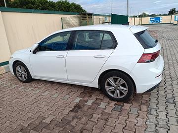 Golf 8 bianca 1.5 metano