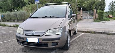 Fiat Idea 1.3 Multijet 16v 90cv black label