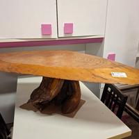 Tavolino in legno rustico 