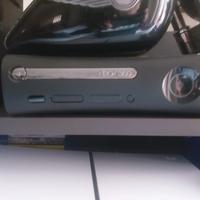 X-box 360 + 2 controller e oltre 100 giochi