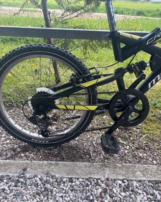 bici bambino e bambina