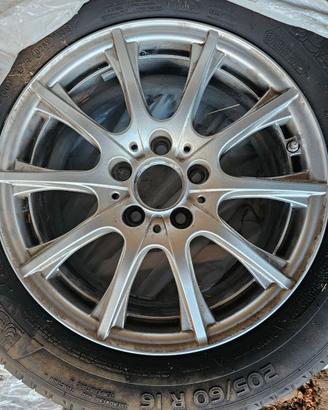 Cerchi mercedes con pneumatici