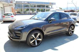 PORSCHE - Macan - 2.0 PDK FULLLED-21''-RETROCAM