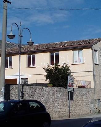 Casa indipendente di 220 m² con più di 5 locali e 