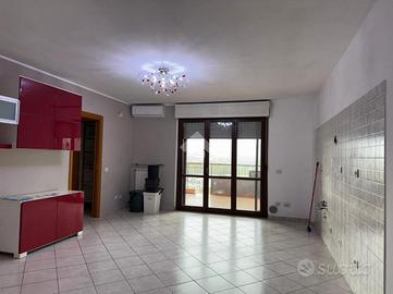 2 LOCALI A COLLEFERRO