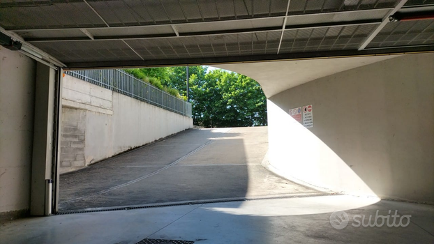 Garage in cibeno pile