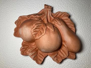 Coppia decorazioni terracotta Natura morta