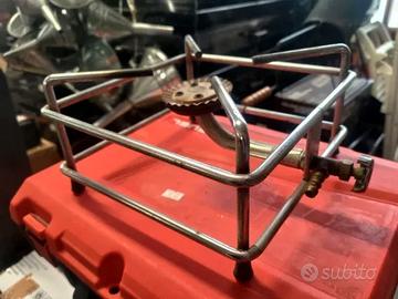 Fornello da campeggio in metallo