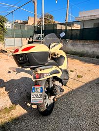 Scooter piaggio 250