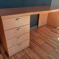 Scrivania ufficio in legno con cassettiera