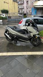 Honda forza 350