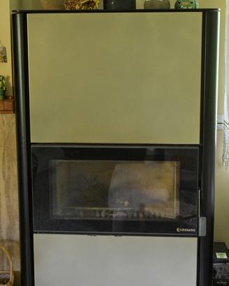 Termocamino a legna Ungaro Mono 20 kW – Beige/Nero