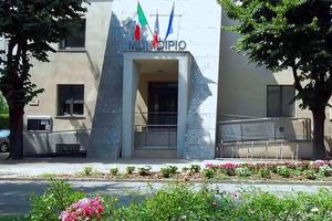 Ampio monolocale con posto auto - 5min da Pero M1