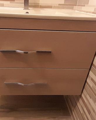 Mobile bagno con lavabo
