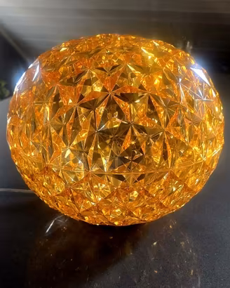 Lampada grande Planet Ambra di Kartell