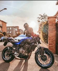 Yamaha Mt-07 abs - akrapovic