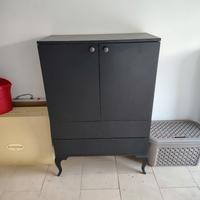Mobile 2 ante e due cassetti IKEA