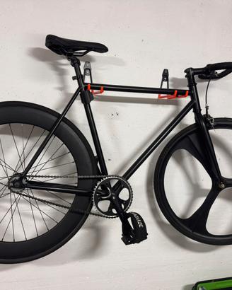 Bicicletta fixed scatto fisso e non