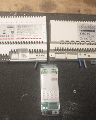 alimentatore citofoni biticino