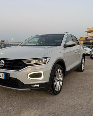 VOLKSWAGEN T-ROC 2.0 TDI 150 DSG 4MOTION TETTO