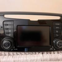 Autoradio Lancia Y display bloccato su logo Lancia