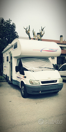 Camper mansardato