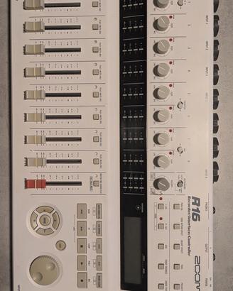 zoom R16