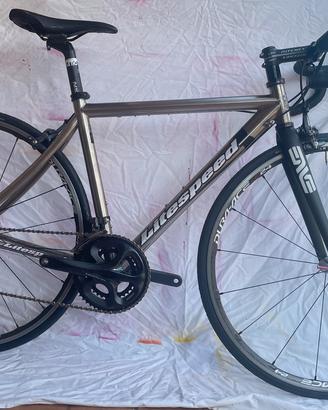 Bicicletta strada telaio in titanio LiteSpee
