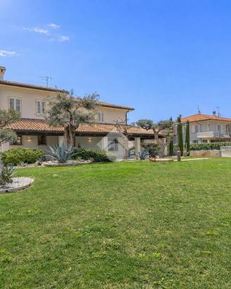 VILLA SINGOLA A CESENATICO