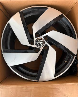 Cerchi e gomme 18” Volkswagen