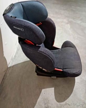 Seggiolino auto