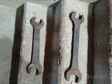 vecchie chiavi a forchetta.