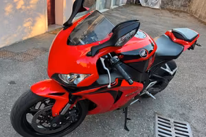 HONDA CBR 1000 RR 2010