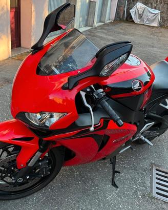 HONDA CBR 1000 RR 2010